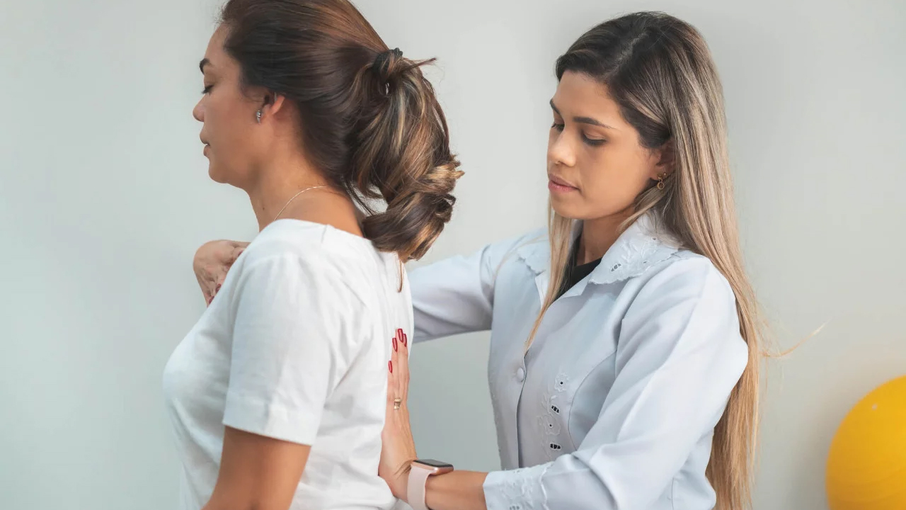 The Importance of Proper Posture in Physical Therapy | Reliefly