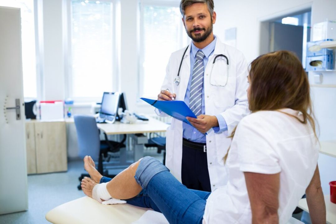 When to Seek Immediate Medical Attention for Anterior Ankle Impingement