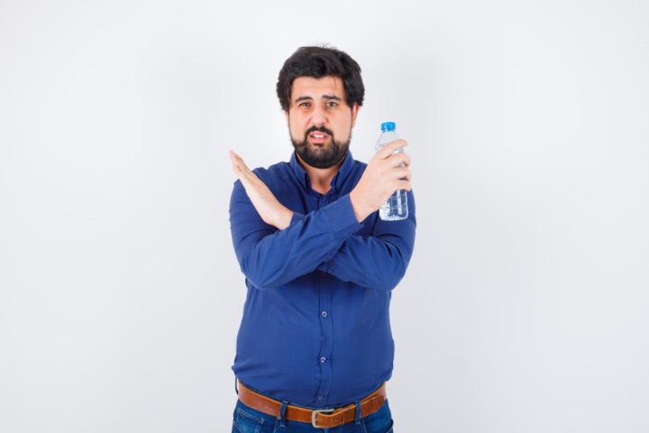 lack of hydration can cause constipation in men