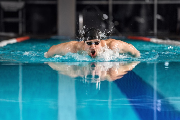 Swimmer's back pain can be caused with back stroke habbits