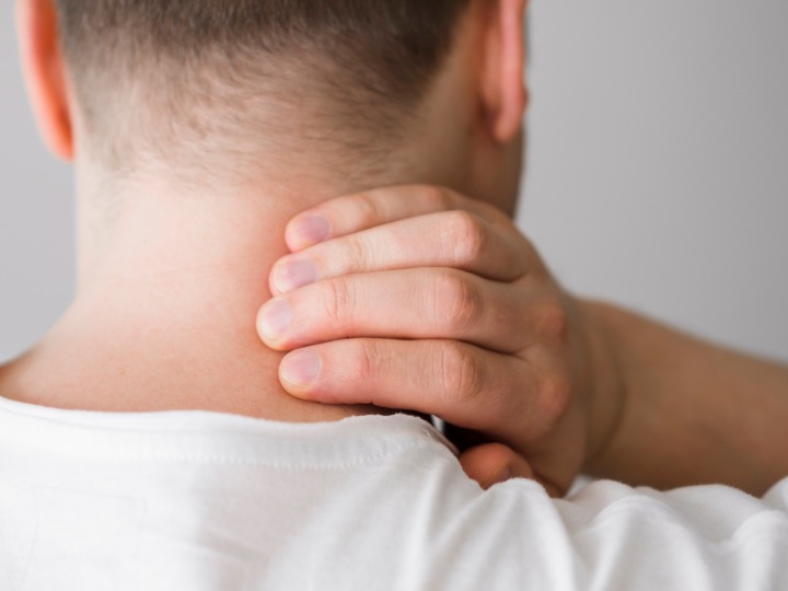pinched nerve occurs mostly in the neck and the back