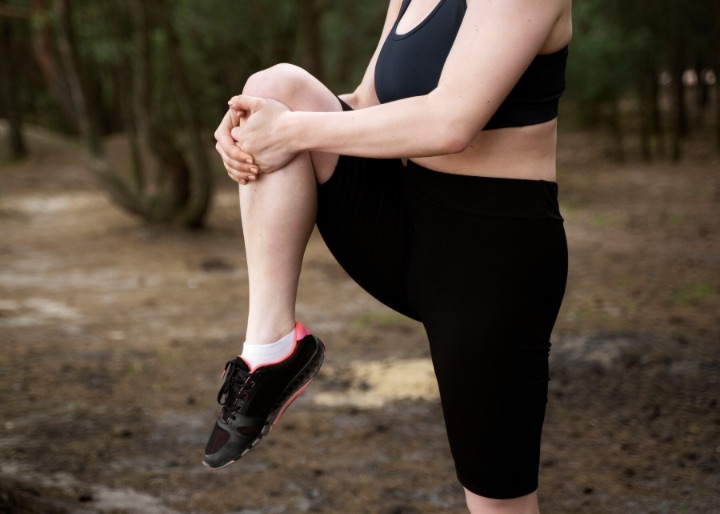 Hamstring pain can be diagnosed when there is stabbing pain while stretching or running