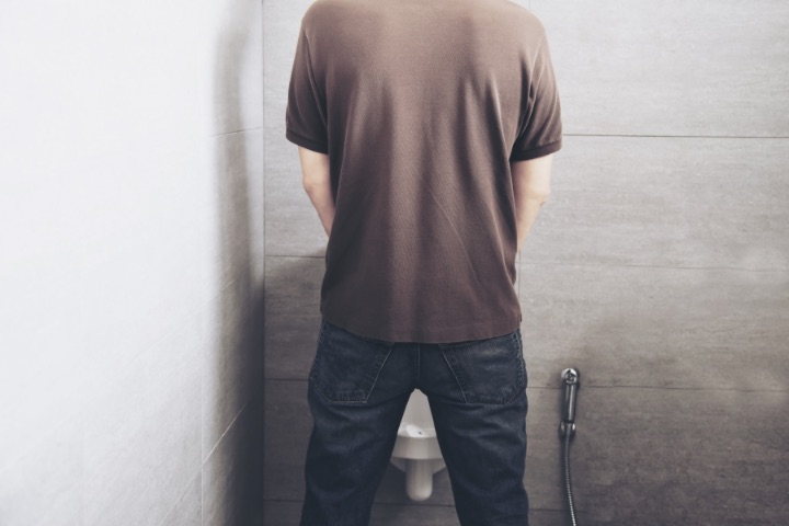urinary incontinence in men can cause leaking of urine