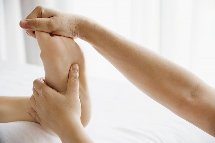 PES planus treatment can be physical therapy, orthotics and other measures