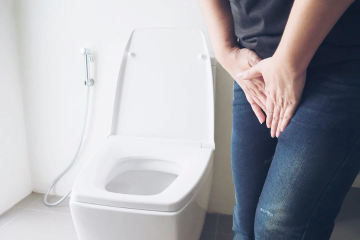 Urinary emergency can be one of the symptoms of overactive bladder